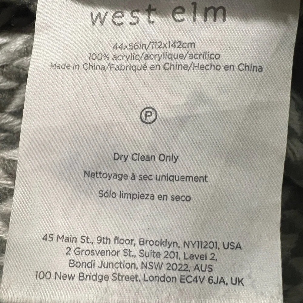 West Elm Gray/White Knit Acrylic Chevron Pattern Throw Blanket